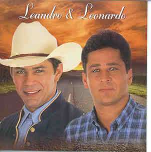 UM SONHADOR-LEANDRO & LEONARDO
